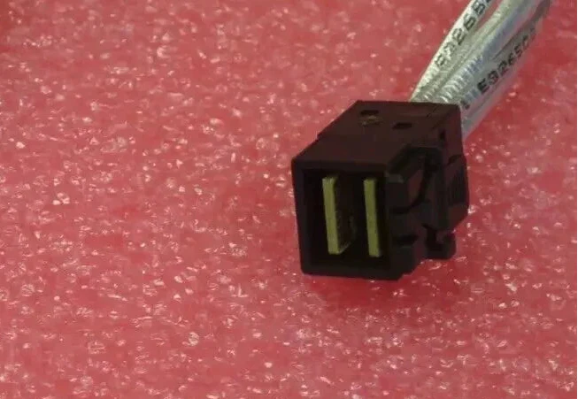 Amphenol Internal Mini-SAS HD SFF 8643 to 4x SATA 6G 51cm Cable RHS36-1894