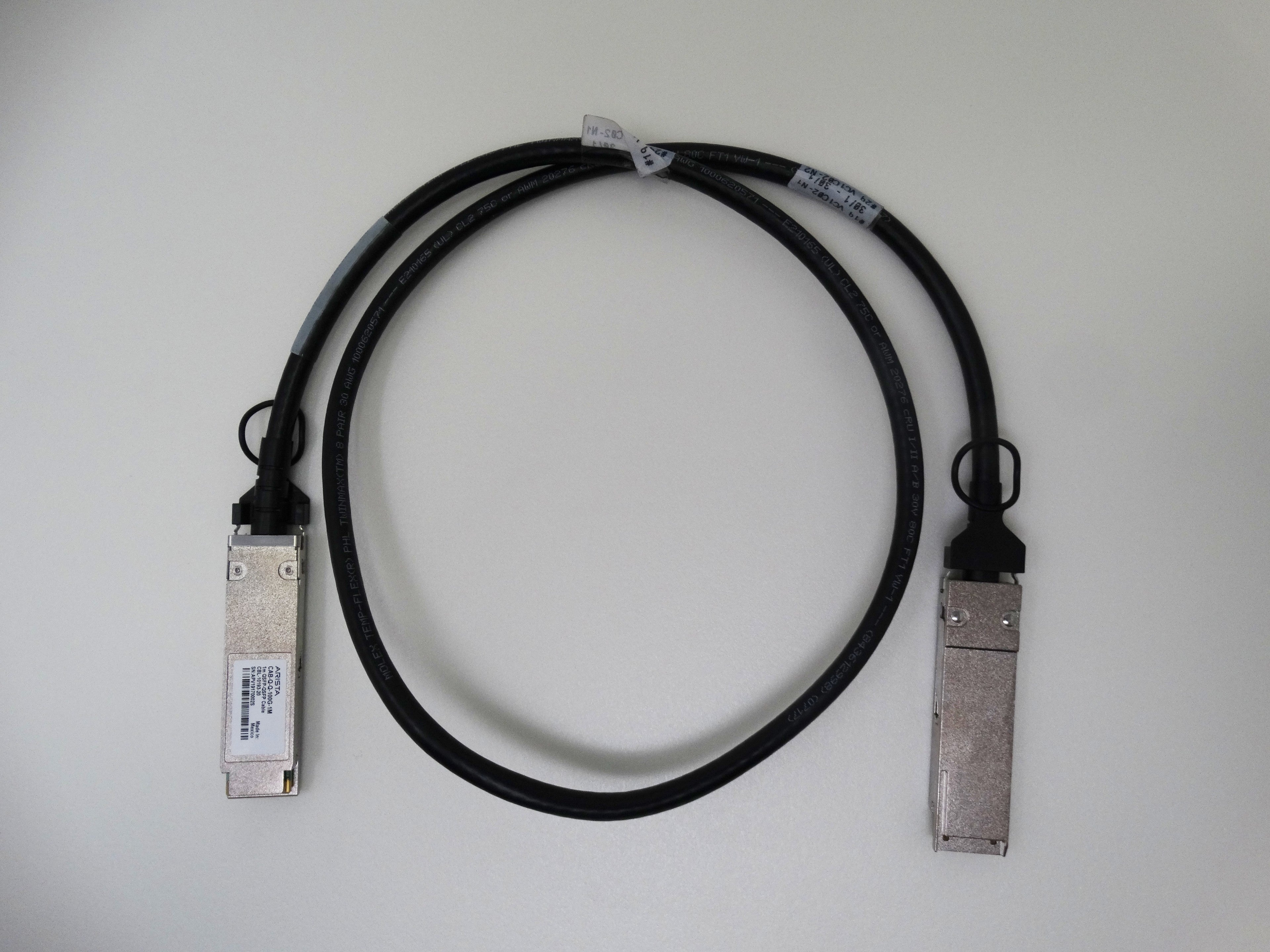 Arista QSFP-QSFP 1M Cable (CAB-Q-Q-100G-1M)