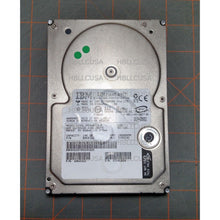 Cargar imagen en el visor de la galería, IBM Ultrastar 08K0322 IC35L146UWDY10-0 146GB 68-pin SCSI Hard Drive 161969695871-FoxTI