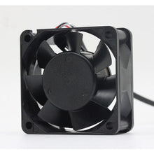 Cargar imagen en el visor de la galería, NMB TECHNOLOGIES 2410ML-05W-B39-B00 VENTILADOR AXIAL, 60MM, 24V, 19CFM, 31DBA