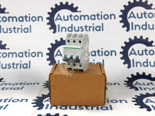 Carregar imagem no visualizador da galeria, 60187 By Schneider Electric Multi 9 240V 3A Miniature Circuit Breaker
