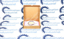 Cargar imagen en el visor de la galería, FU-49U By Keyence Reflective Fiber Unit FU-Series New Surplus Factory Package

