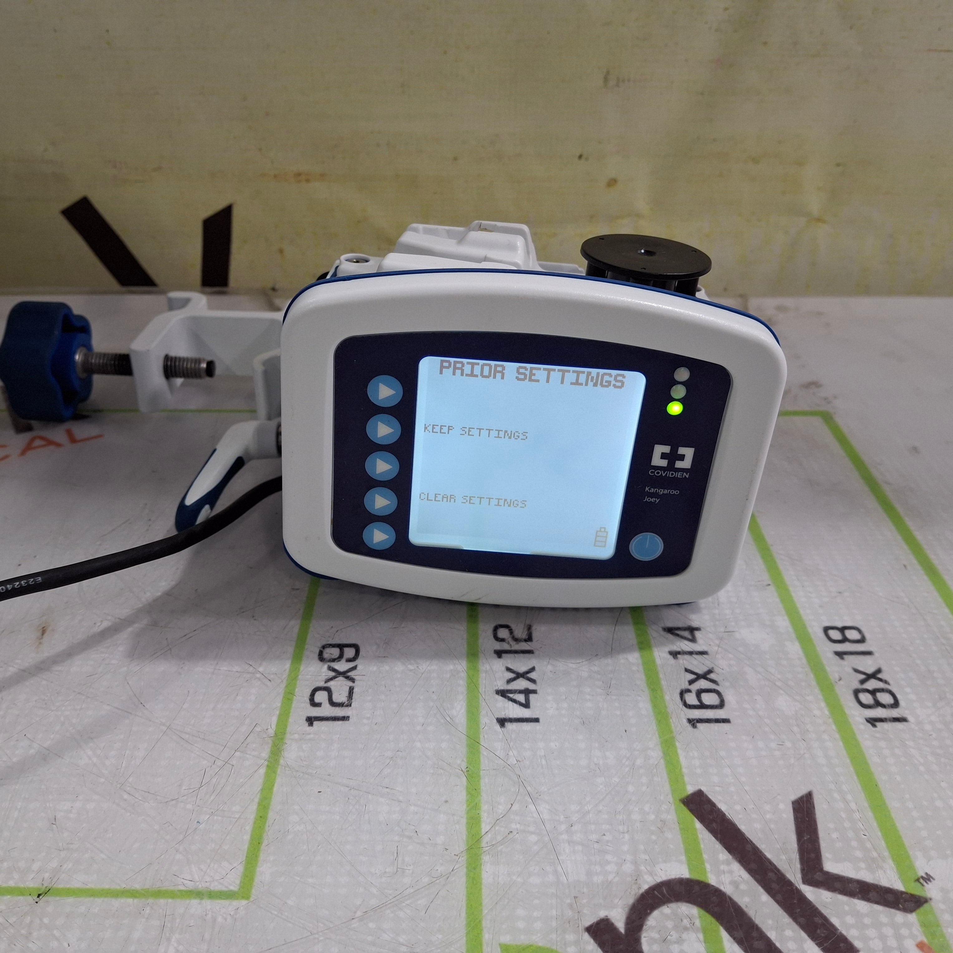 Covidien Kangaroo Joey Enteral Feeding pump