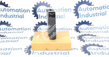 Carregar imagem no visualizador da galeria, D4-16TD1 By General Electric 5-24VDC 16-Point DC Output Module NSFP
