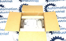Carregar imagem no visualizador da galeria, GP270-SC21-24VP By ProfaceXycom QPJ2D101S2P Industrial Touchscreen Computer NSFP
