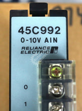 Cargar imagen en el visor de la galería, 45C992 By Reliance Electric 0-10V 8-Point Analog Input Module Shark XL
